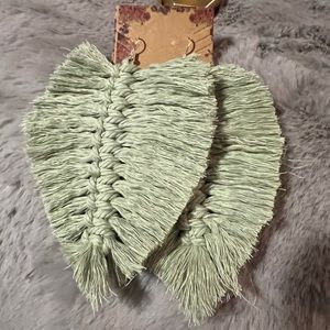 Macrame Feather Leaf Earrings-Mint Green